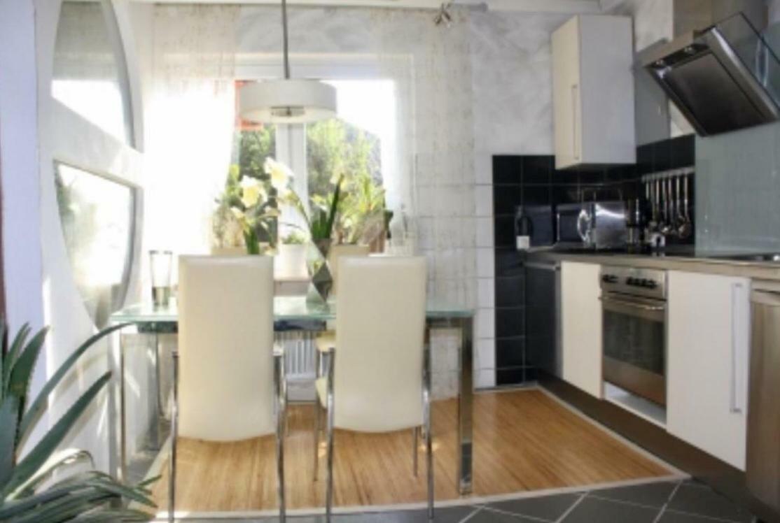 Ferienwohnung Villa Wohntraum Varel Bagian luar foto